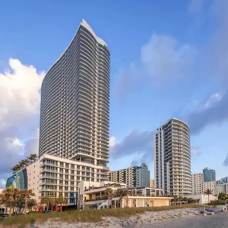 Lyfe Residence Building - Private Apts Over The Beach